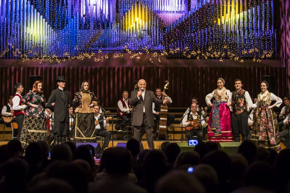 ZVONKO BOGDAN I VELIKI TAMBURAŠKI ORKESTAR VOJVODINE Događanja Lisinski